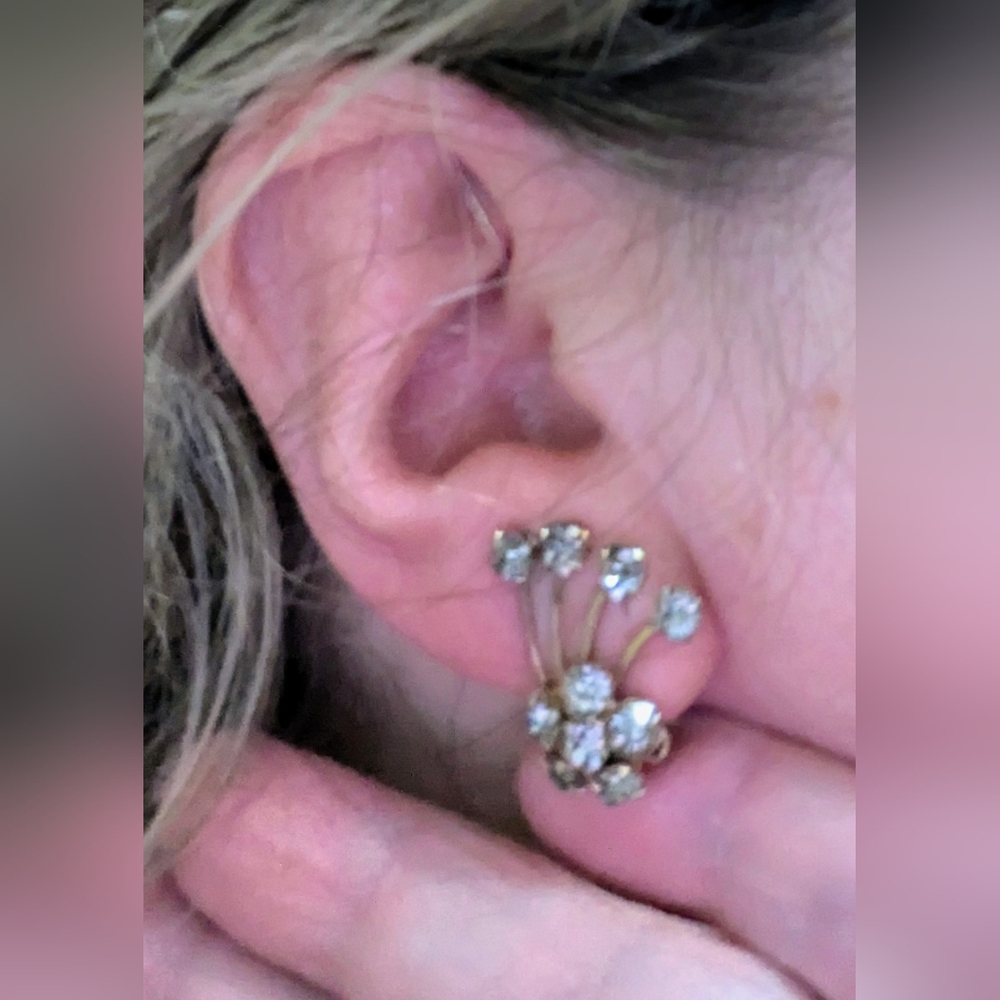 Rhinestone Fan 1950's-60's Clip on Earrings - Picture 2 of 5